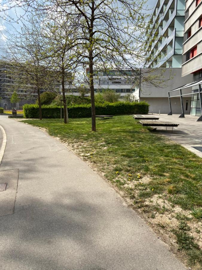 Bright With A Free Parking Garage @ Wienerberg Wiedeń